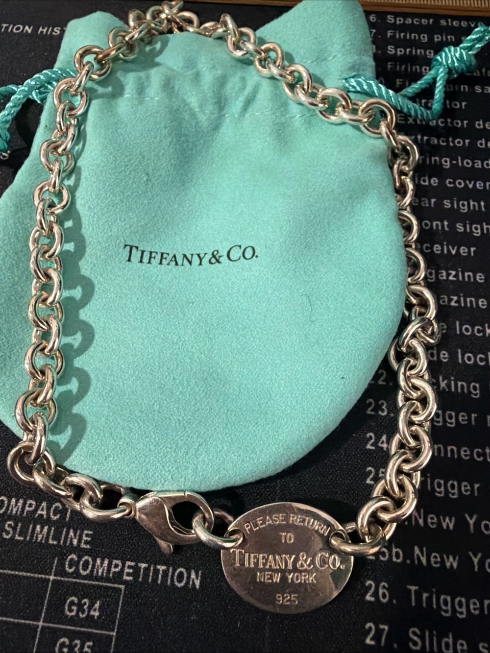 Tiffany & Co. Silver Chain Link necklace with Signature Tag